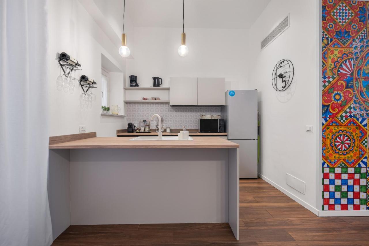 Casa Brezi Apartment ปาแลร์โม ภายนอก รูปภาพ